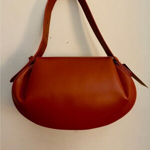 Soolinen Cognac Leather Shoulder Bag
